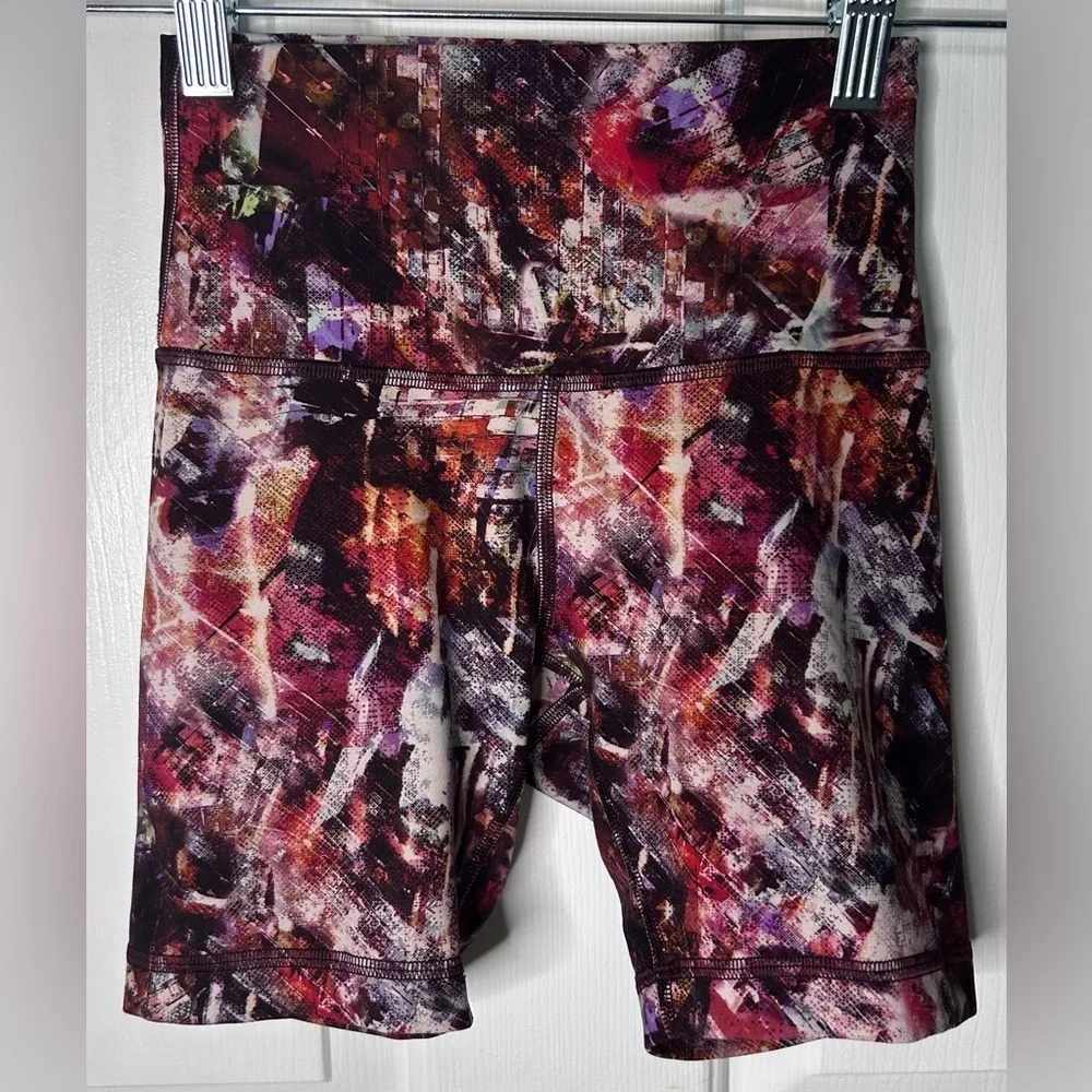 Lululemon Wunder Train High-Rise Short 6